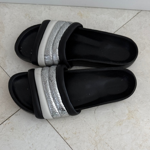 Isabel Marant Black and Silver Slide Sandals - Picture 1 of 5